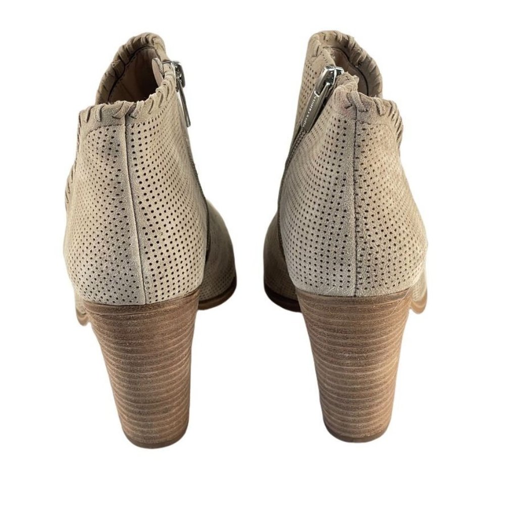 VINCE CAMUTO CHERNLEE Bootie Women Sz Eu 40 US 9M Beige Cut Out Sides Perforated - Picture 4 of 14